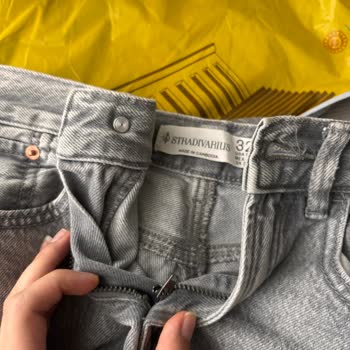 Kırık Fermuarlı Jean Teslim Edildi, İade Talebim Yetkisiz Kapatıldı