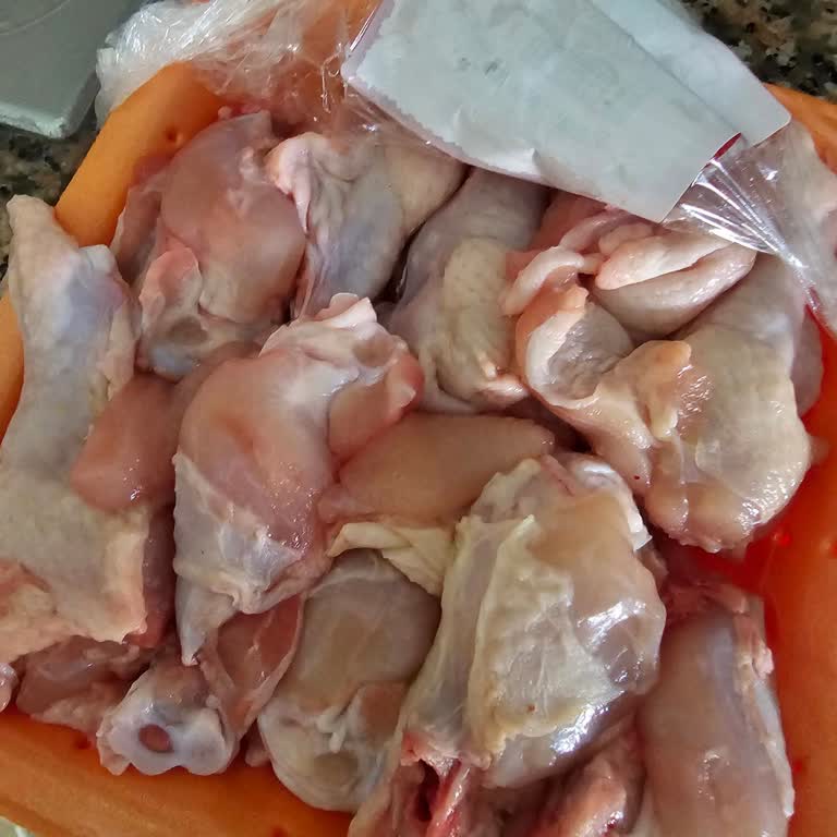 Paket Etiketi Yanıltıyor Kanat Yerine But Çıktı