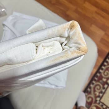 Lekeli Nevresim Takımı Geldi, Acil Değişim Talebi