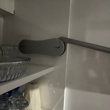 Amortisör Gücünü Kaybeden Mutfak Dolap Kapakları İçin Yedek Parça Talebi