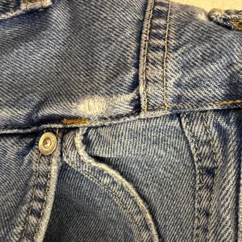 Closed Kot Pantolonundaki Deformasyon Ve Değişim Talebi