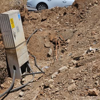 Akedaş'ın Çalışması Nedeniyle Kırılan Fiber Kablo Ve Bir Hafta Süren İnternet Kesintisi