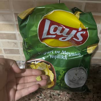 Lay’s Cipsinde Taş Gibi Sert Parçalar Çocuğumu Tehlikeye Attı