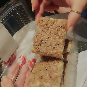 Kurabiyelerde Böcek Ve Kozalar, Hijyen İhlali Ve Yetersiz Özür