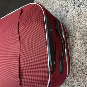 Sunexpress Kırılan Valiz İçin Tamir Talebi Ve Parça Eksikliği Nedeniyle Sorumluluk Yüklemesi