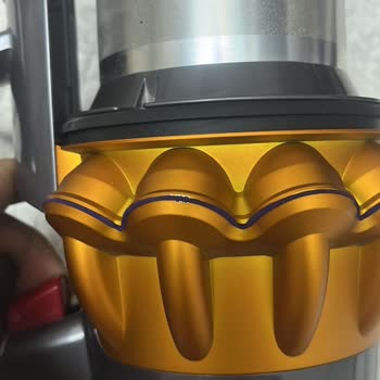 Dyson V15 Detect İç Borusunda Çatlak Oluşması Ve Garanti Reddi