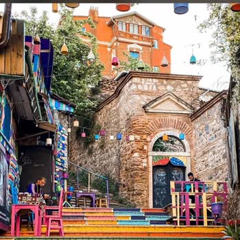 Antik Cafe Çalışanlarının Zorunlu Sipariş Şartı Ve Müşteriye Yönelik Hakaret