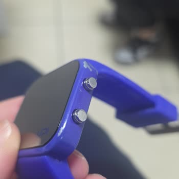 Upwatch Saatinde Kısa Sürede Kordon Soyulması Garanti Kapsamı Dışında