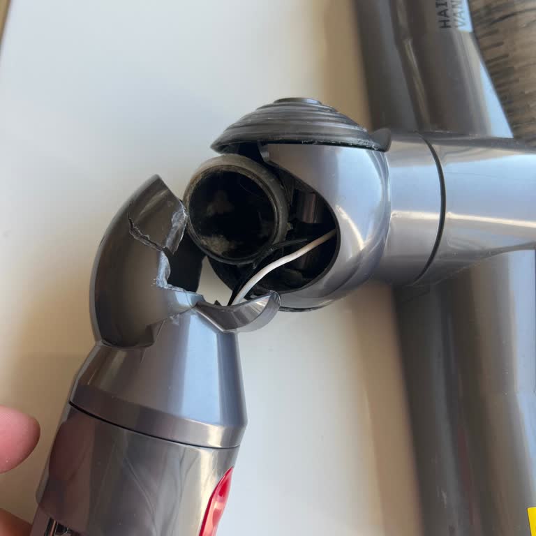 Dyson Motor Bar Temizleme Başlığının Tasarım Hatası: Kırılması Ve Garanti Dışı Red