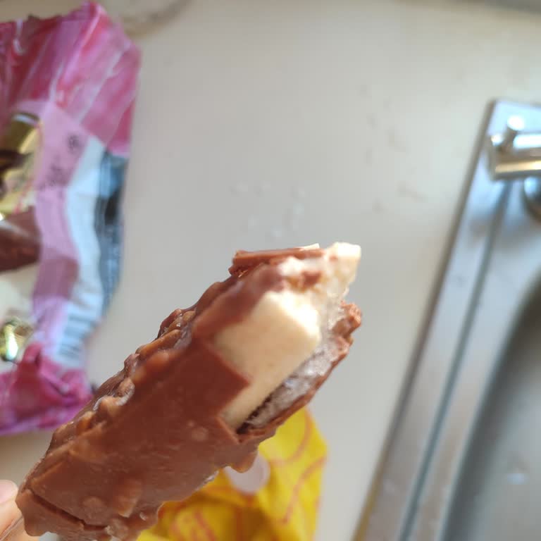 Magnum Mini Dondurmanın Buzlu İçeriği Çocuğumun Hastalanmasına Neden Oldu
