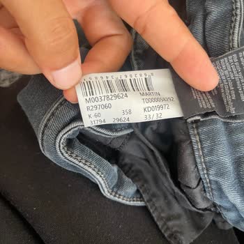 Mavi Jean Pantolonlarda Sistematik Üretim Hatası İddiası