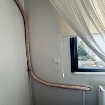 İzinsiz Boruların Geçirilmesi Ve Duvarın Çirkin Kırılması