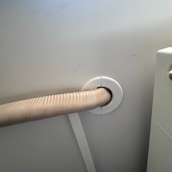 İzinsiz Boruların Geçirilmesi Ve Duvarın Çirkin Kırılması