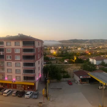 Yerköy’de Çöp Yakma Politikası Zehirli Duman Ve Sağlık Tehdidine Yol Açıyor