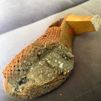 Satıcı Yanıltıcı İlanla Hasarlı Ayakkabı Gönderdi