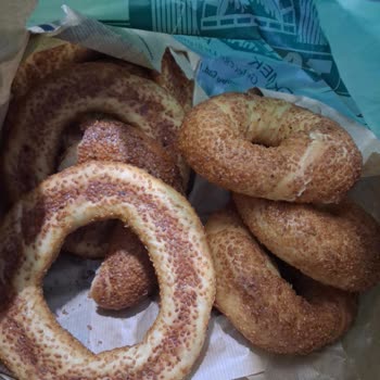 Tandır Ekmek & Cafe Bana Tamamen Farklı, Pastane Simidi Gönderdiler
