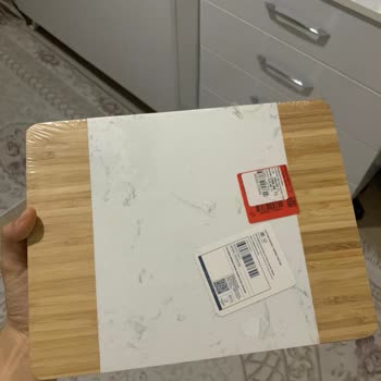 Çeyiz Kesme Tahtası Kısa Sürede Şişip Parçalandı