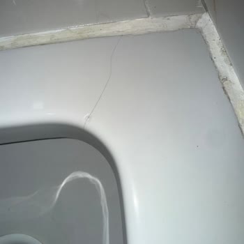Vitra Alaturka Klozetin Kendiliğinden Çatlaması Ve Su Sızıntısı