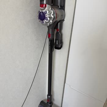 Dyson Süpürge Kısa Sürede Parça Kırması Ve Müşteri Mağduriyeti