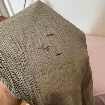 Lefties Mağazasında Satın Alınan Gömleğin Ütüde Yırtılması Ve İade Talebi