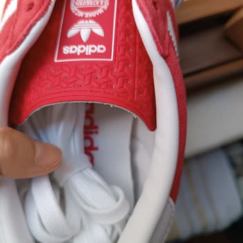 Yanlış Renk Ve Tabanı Çıkarılmış Adidas Gazelle Ayakkabı İadesi Bekliyor