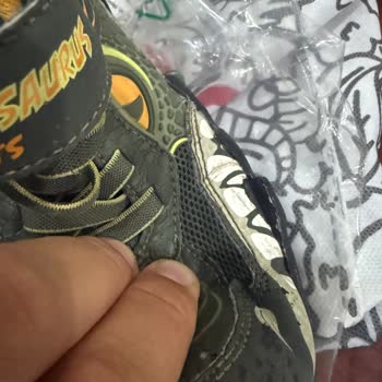 Skechers Çocuk Ayakkabısının Kısa Sürede Açılması Ve Boyner’in Garanti Reddi