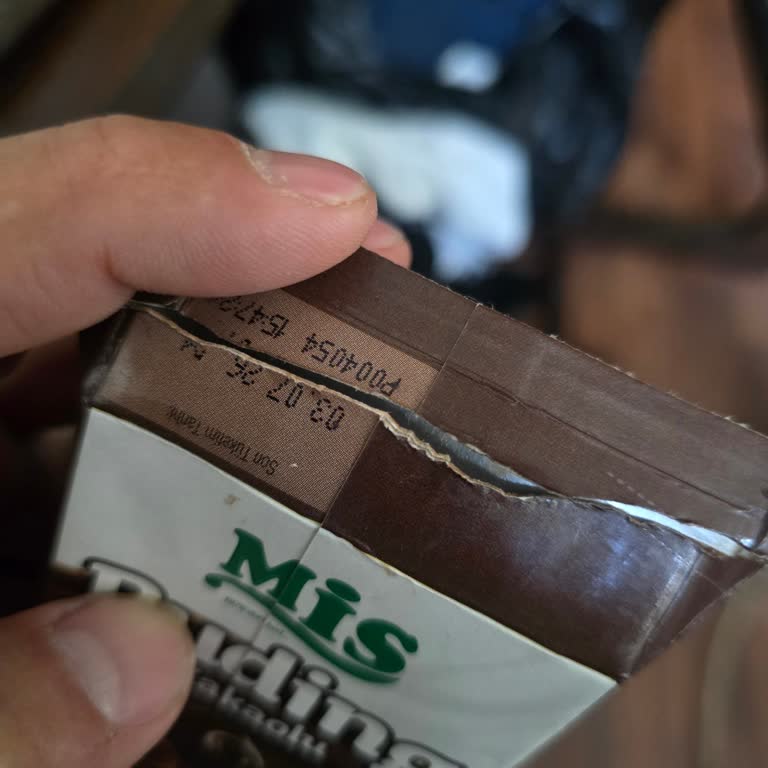 Şok Market Şubesinde Süresi Geçmiş Puding Satışı Ve Mide Rahatsızlığı