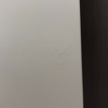 Lajivert Mağazasında Hasarlı Genç Odası, Yanıltıcı Bilgilendirme Ve Verilmeyen Hediye