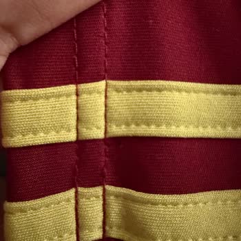 Kusurlu Adidas Şortu İçin Uzaktan İade Talebi