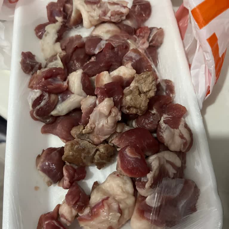 Migros'tan Bozuk Kuzu Kuşbaşı: Aşırı Koku, Yeşil Renk Ve Sağlık Riski