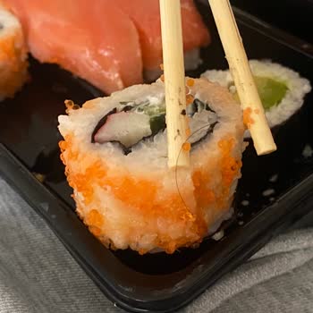Migros Dardanel Sushida Kyoto Mix’te Kıl Ve Bayat Tat Hijyen Ve Tazelik Şikayeti