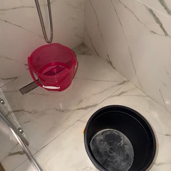 Saat 17’de Çıkan Temizlikçi Evimi Temiz Bırakmadı Ve Şirket Çözüm Sunmadı