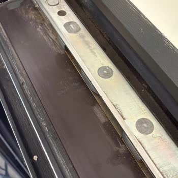 Saat 17’de Çıkan Temizlikçi Evimi Temiz Bırakmadı Ve Şirket Çözüm Sunmadı