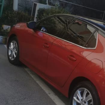 Corsa Ön Cam Laminasyon Hatası Ve Yetkili Servis Usulsüzlükleri