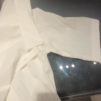Zara Kapalı Saatlerde Satın Alınan Lekeli Gömlek İçin İade Ve Değişim Talebi
