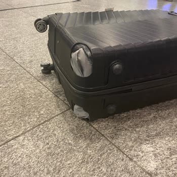 Ağır Bagaj İddiası Nedeniyle Valizlerim Hasar Gördü, Sunexpress Sorumluluğu Reddetti