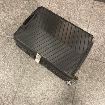 Ağır Bagaj İddiası Nedeniyle Valizlerim Hasar Gördü, Sunexpress Sorumluluğu Reddetti