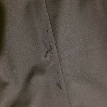Boyner Akasya’da Defolu Brooks Brothers Pantolonların İade Talebi Reddi