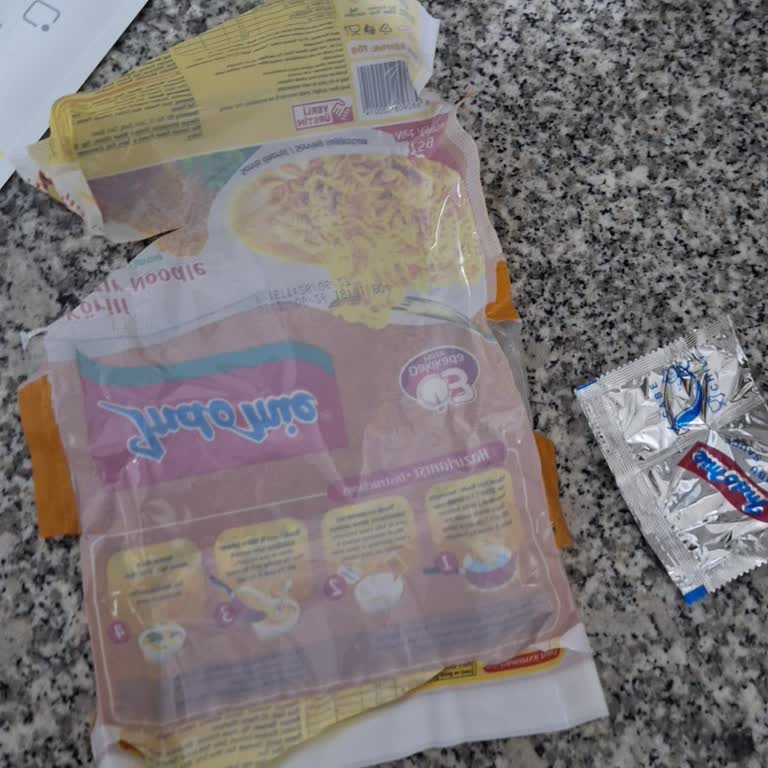 İndomie Paketi Yağ Sosu Eksikliği