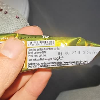 Züber Muzlu Yulaf Protein Bar’da Plastik Yabancı Madde