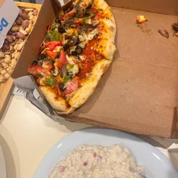 Mecidiyeköy Şubesinden Dağılmış Pizzalar İçin İade Talebi