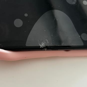 Kırılmaz Cam Koruyucu Olmasına Rağmen Tablet Ekranı Kırıldı, Garanti Kapsamında Çözüm Talebi