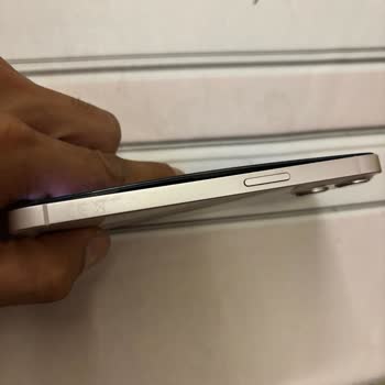 İPhone 13 Batarya Şişmesi Ve Ekran Ayrılması Nedeniyle Ücretsiz Değişim Talebi