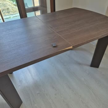 Alfemo Avcılar’dan Gelen Salon Takımında Eksik Parça Ve Hasarlı Masa