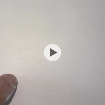 Filli Boya Duvarlarda Pürüzlü Yüzey Ve Uzun Süreli Destek Eksikliği