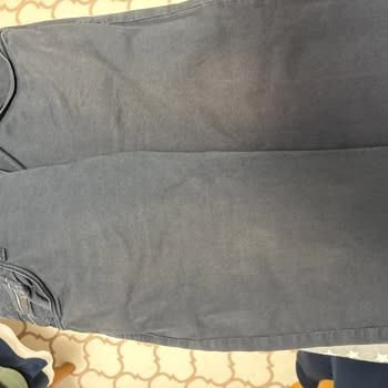 Mavi Pantolonun Hızlı Renk Solması Ve Güven Kırılması