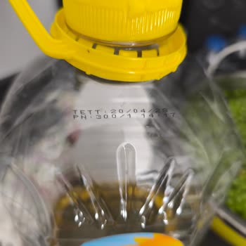 Yudum Markalı 5 Litre Pet Ayçiçek Yağının Aşırı Köpürmesi Ve Sağlık Endişesi