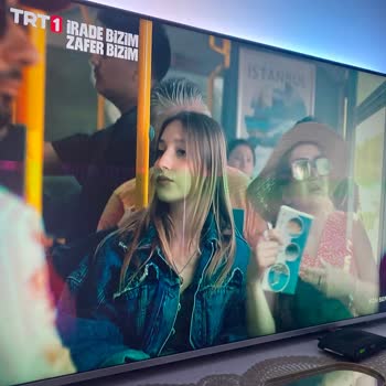 TV’de Kendiliğinden Beliren Mor Ve Yeşil Çizgiler İçin 45.000 TL Ücretli Panel Değişimi Talebi