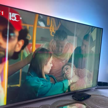 TV’de Kendiliğinden Beliren Mor Ve Yeşil Çizgiler İçin 45.000 TL Ücretli Panel Değişimi Talebi