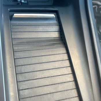 4 Ay Bekledim, Çizik Ve Kırık Vites Çerçevesiyle Bırakıldım, Servis Cevap Vermiyor